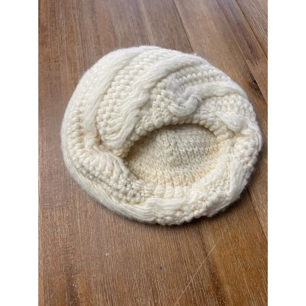 Vintage Betmar Women’s Ivory Knit 100% Virgin Wool Beanie Hat Pom Pom Winter